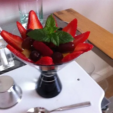 Willow House Bed & Breakfast *